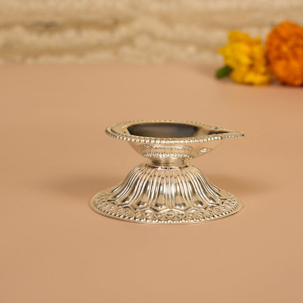 Traditional Pure Silver Diya – Handcrafted 92.5 Silver Pooja Lamp