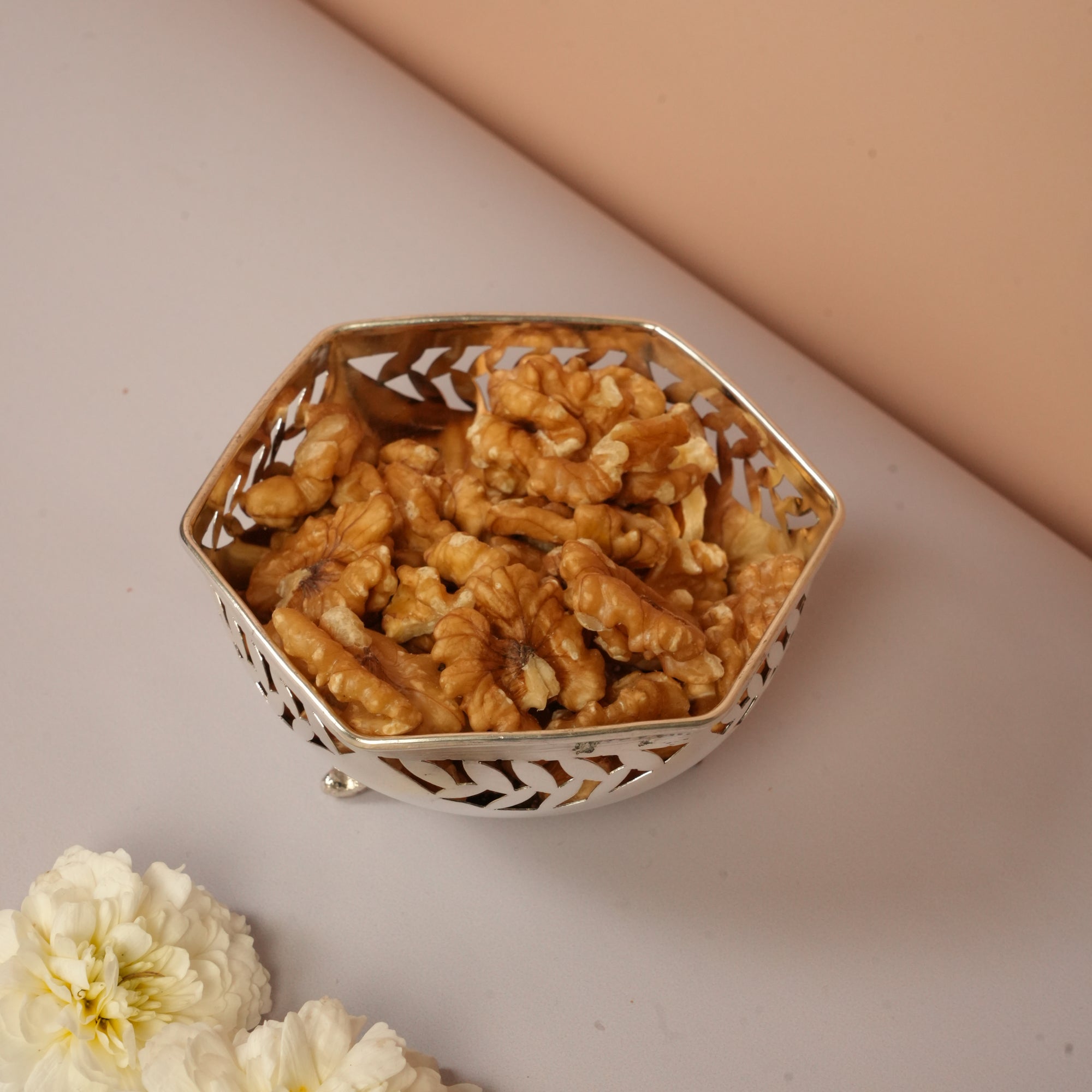 Hexa Cut Bowl with stands