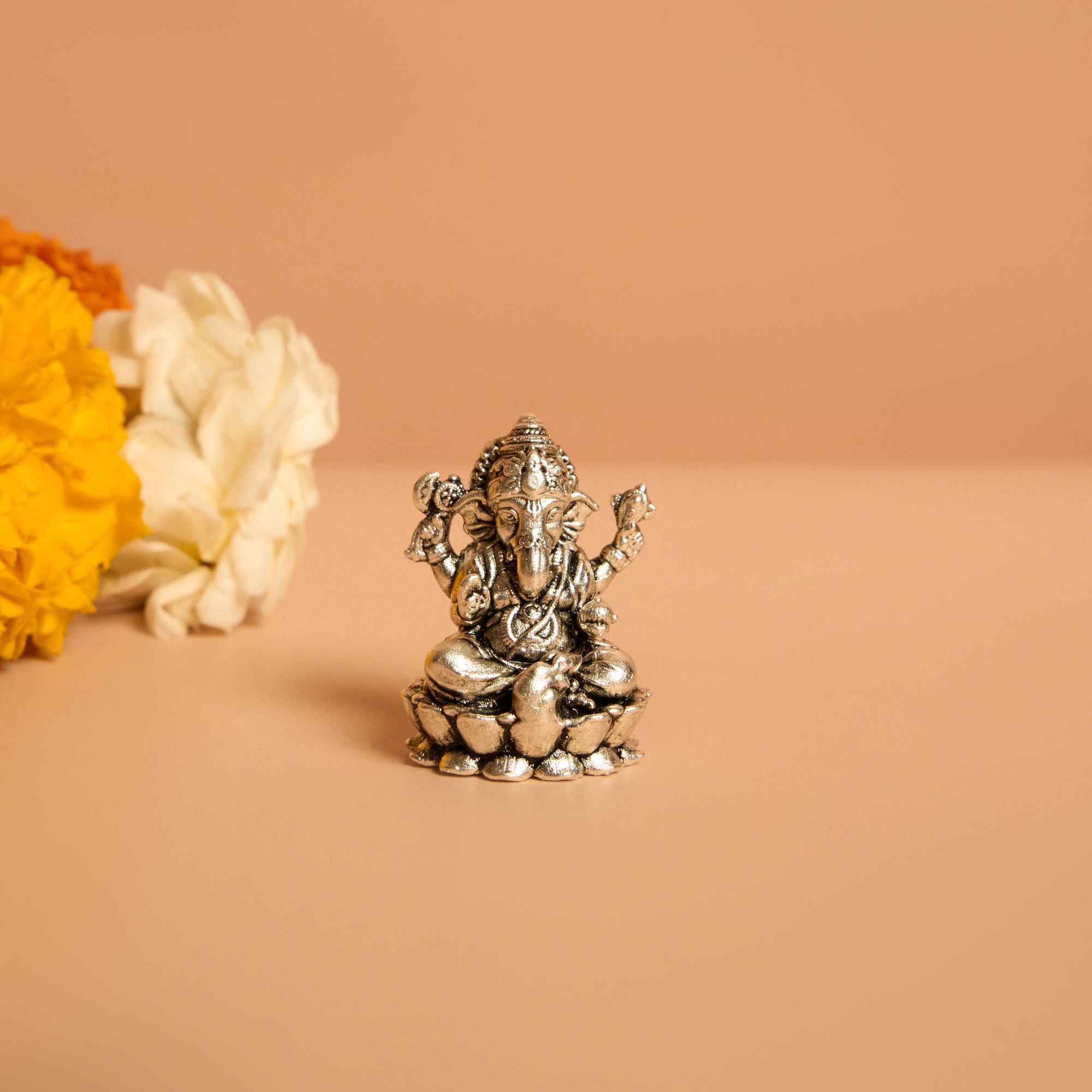 Pure Silver Ganesha Idol – Handcrafted 92.5 Silver Murti for Pooja & Décor