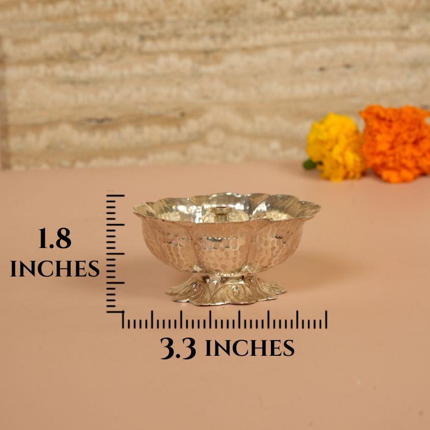 925 Silver Akhand Jyot Diya (Flower Design, 66g)